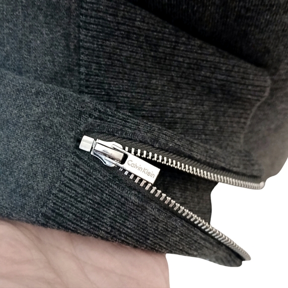 🎁NWOT Calvin Klein Dress. Grommets on Neckline & Bottom Zippers on Sleeve Cuffs - Picture 11 of 15